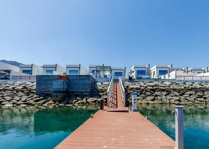 Pool And Sea Views 3Br And Assistant'S Room Villa With Beach Access And Bbq Facilities, Sharm